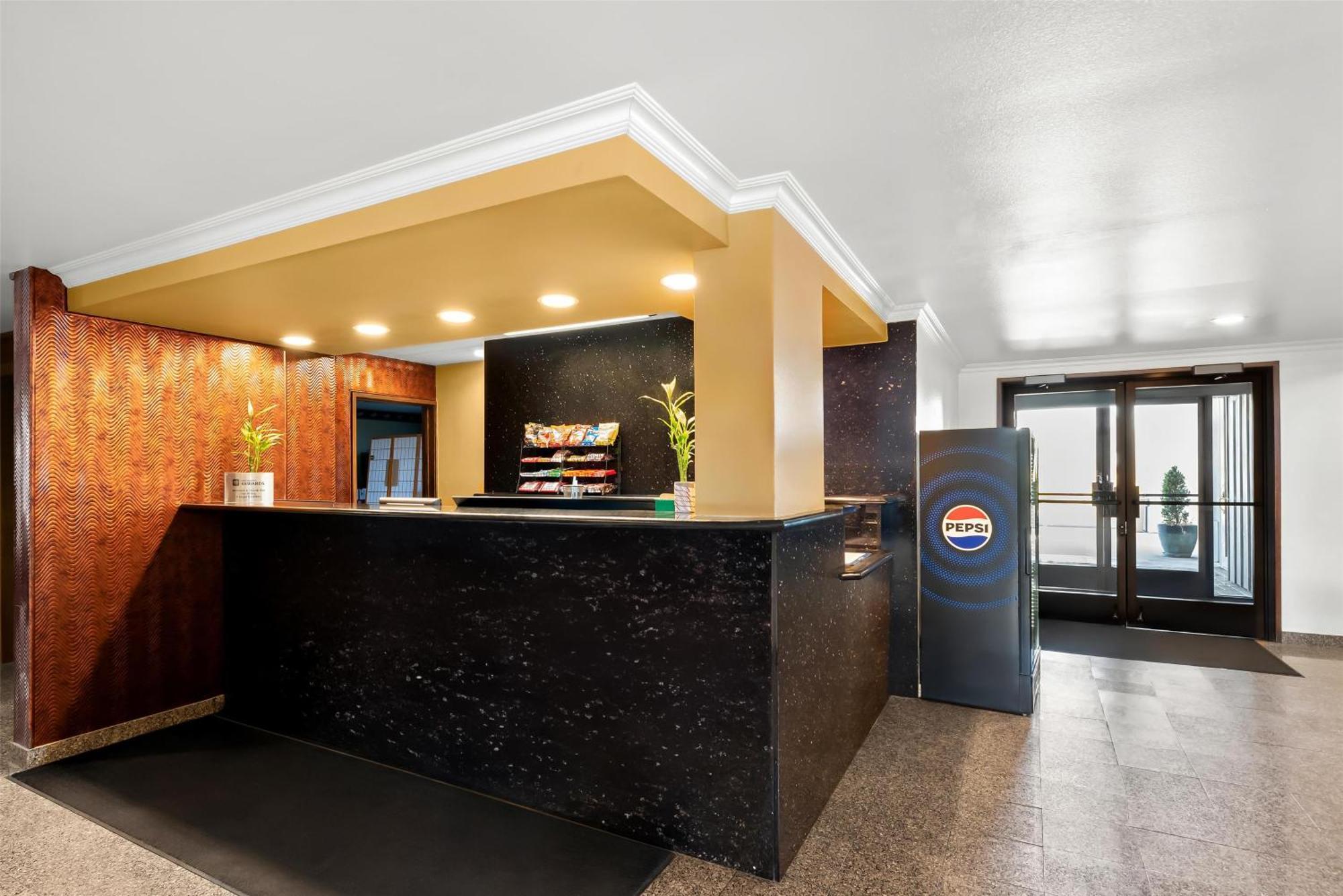 Best Western Chieftain Inn Wenatchee Ngoại thất bức ảnh
